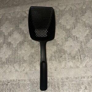 Pampered Chef Scoop and Drain 1677 - RETIRED Nylon Hand Strainer - EXCELLENT!
